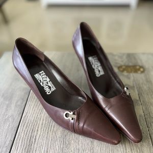 Salvatore Ferragamo Espresso Pointed Toe Leather pumps with Silver Hardware